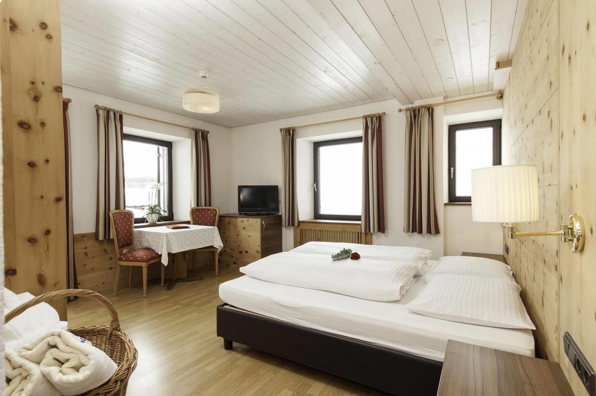 Hotel Gampen ソルダ エクステリア 写真